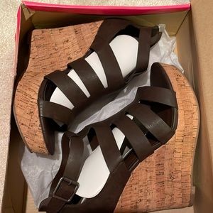 Wedge Sandal Never Worn